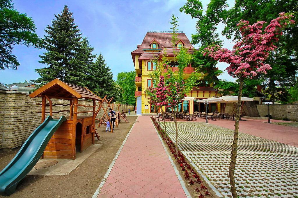 Hotel Vila Palić Exterior foto